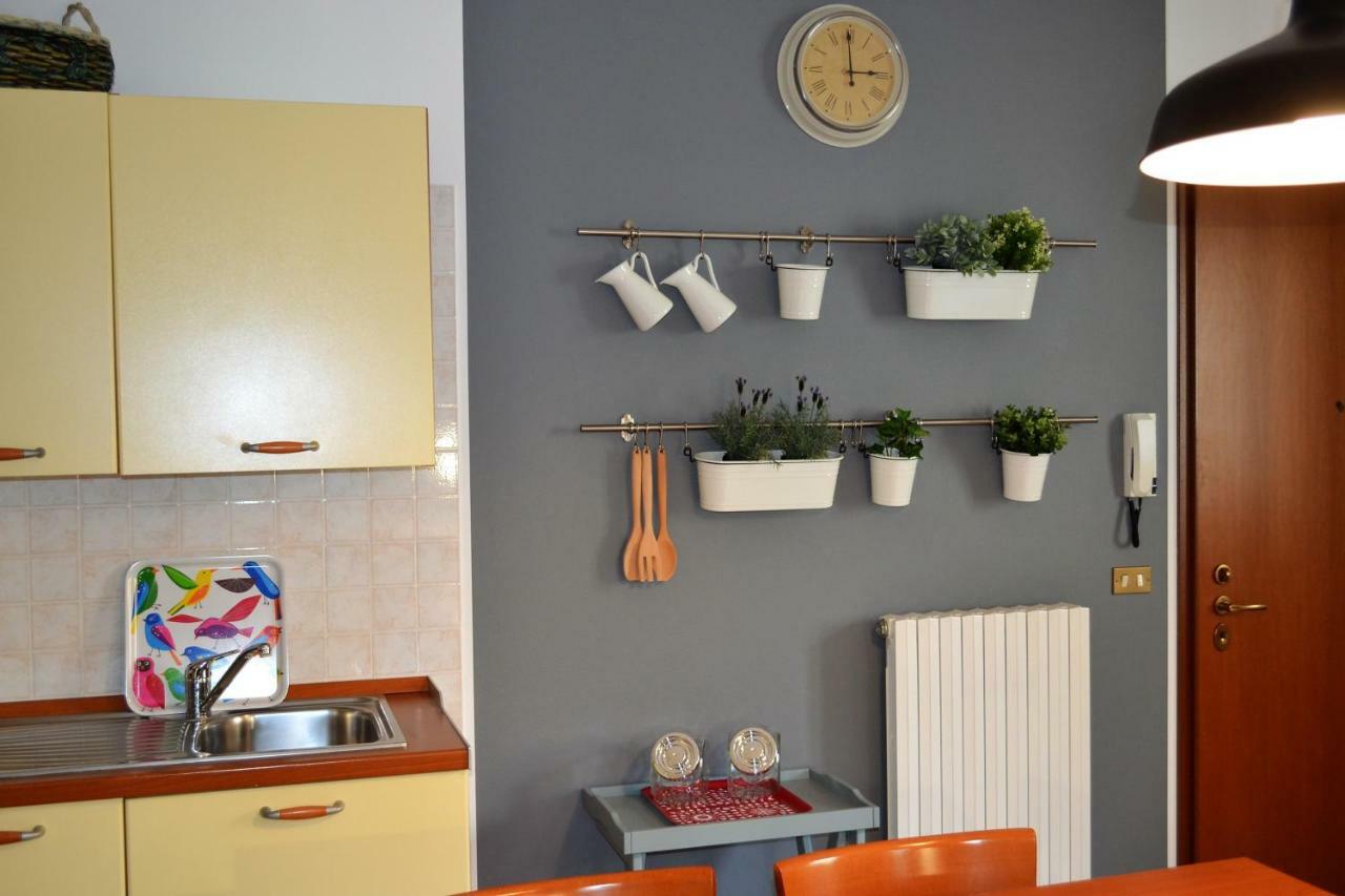 Torri Centro Apartment Тори дел Бенако Екстериор снимка