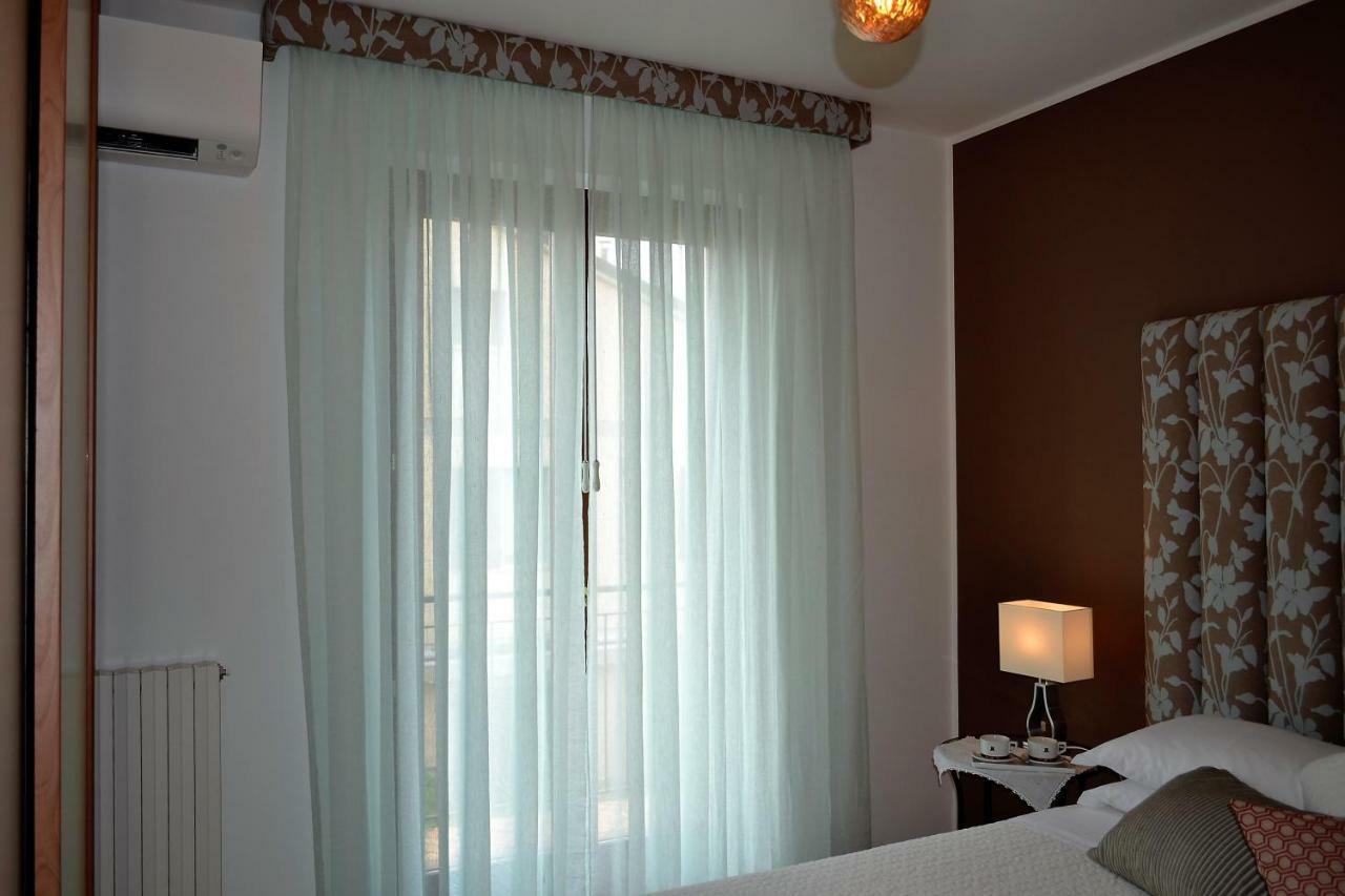 Torri Centro Apartment Тори дел Бенако Екстериор снимка