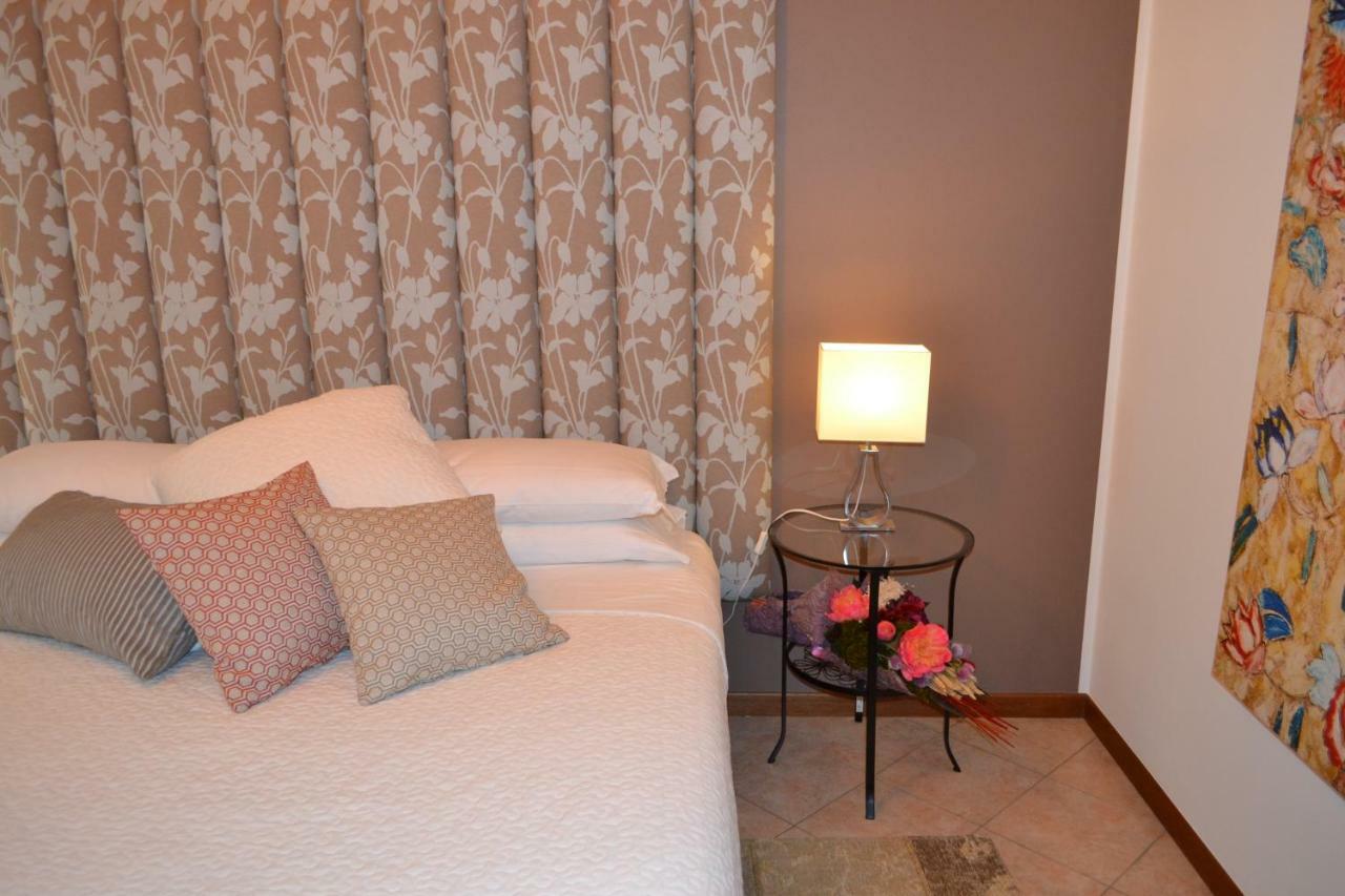 Torri Centro Apartment Тори дел Бенако Екстериор снимка