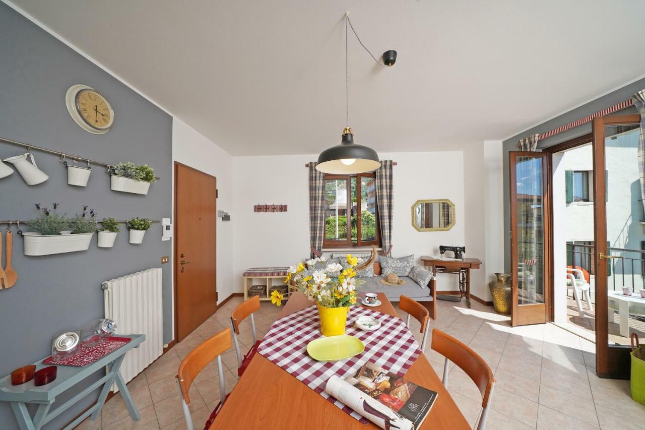 Torri Centro Apartment Тори дел Бенако Екстериор снимка