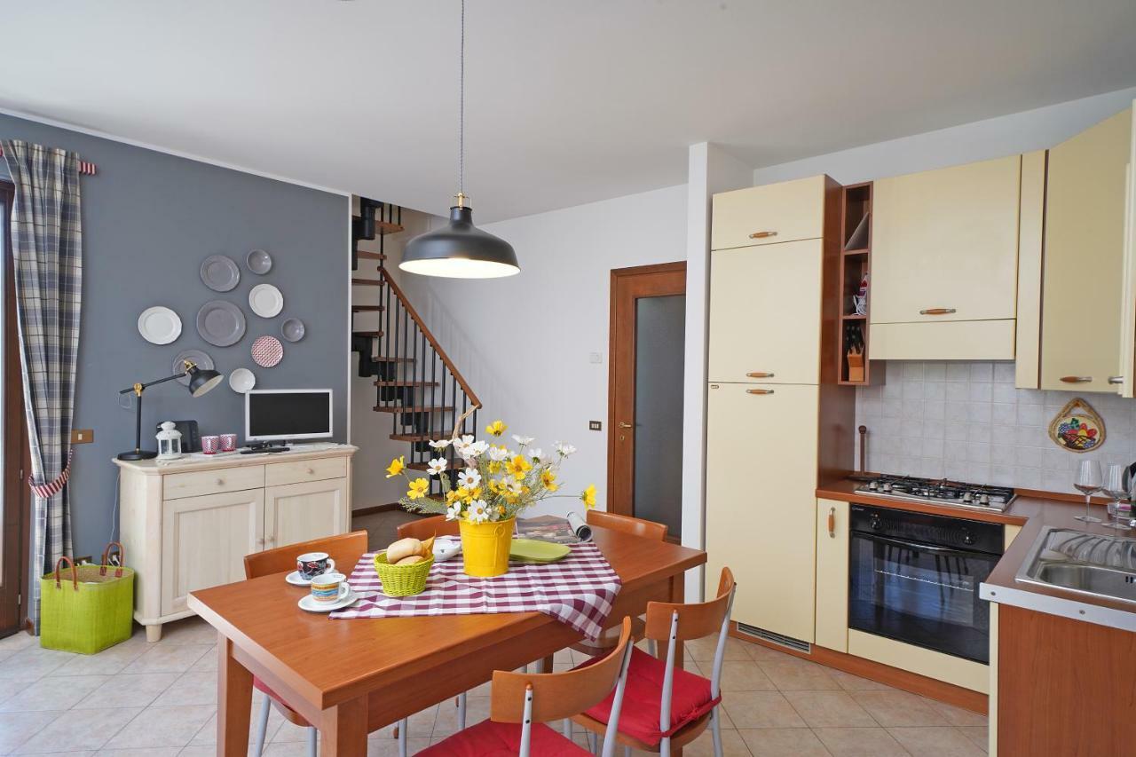 Torri Centro Apartment Тори дел Бенако Екстериор снимка