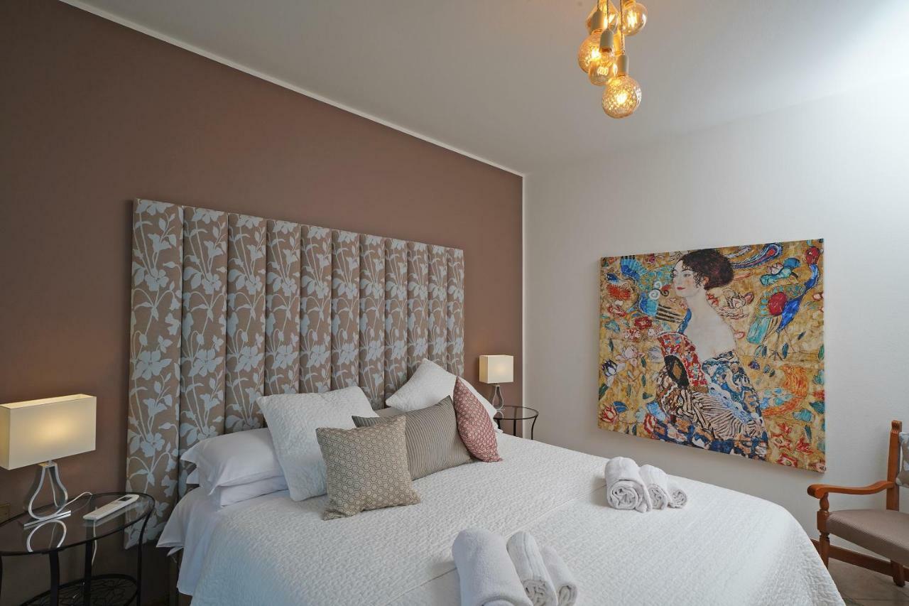 Torri Centro Apartment Тори дел Бенако Екстериор снимка